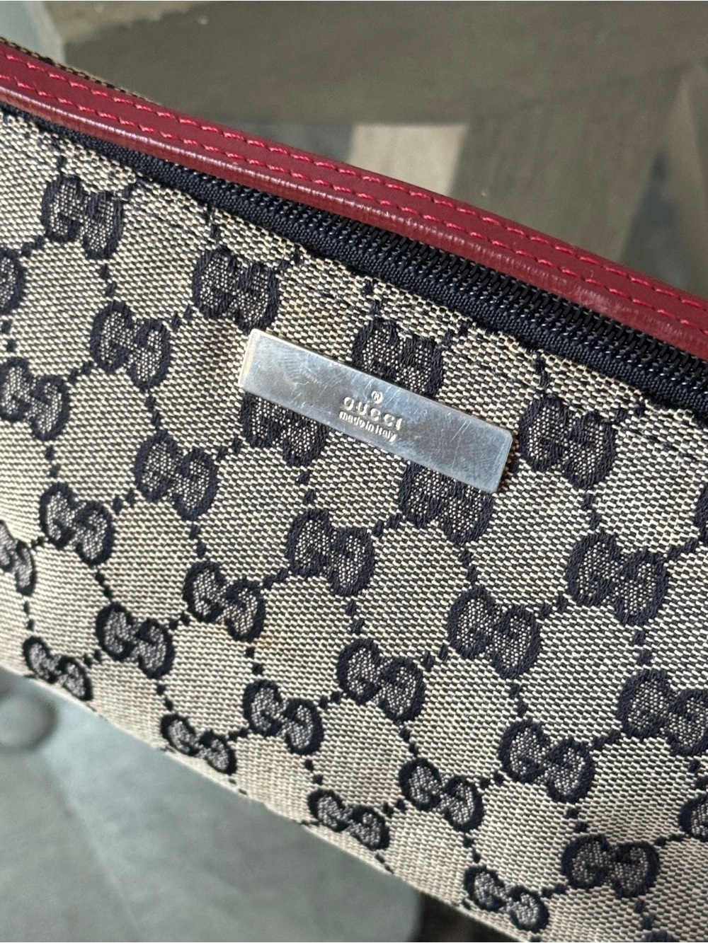 GUCCI GG CANVAS Vintage Boat Pochette Grey/Red - Picture 9 of 12